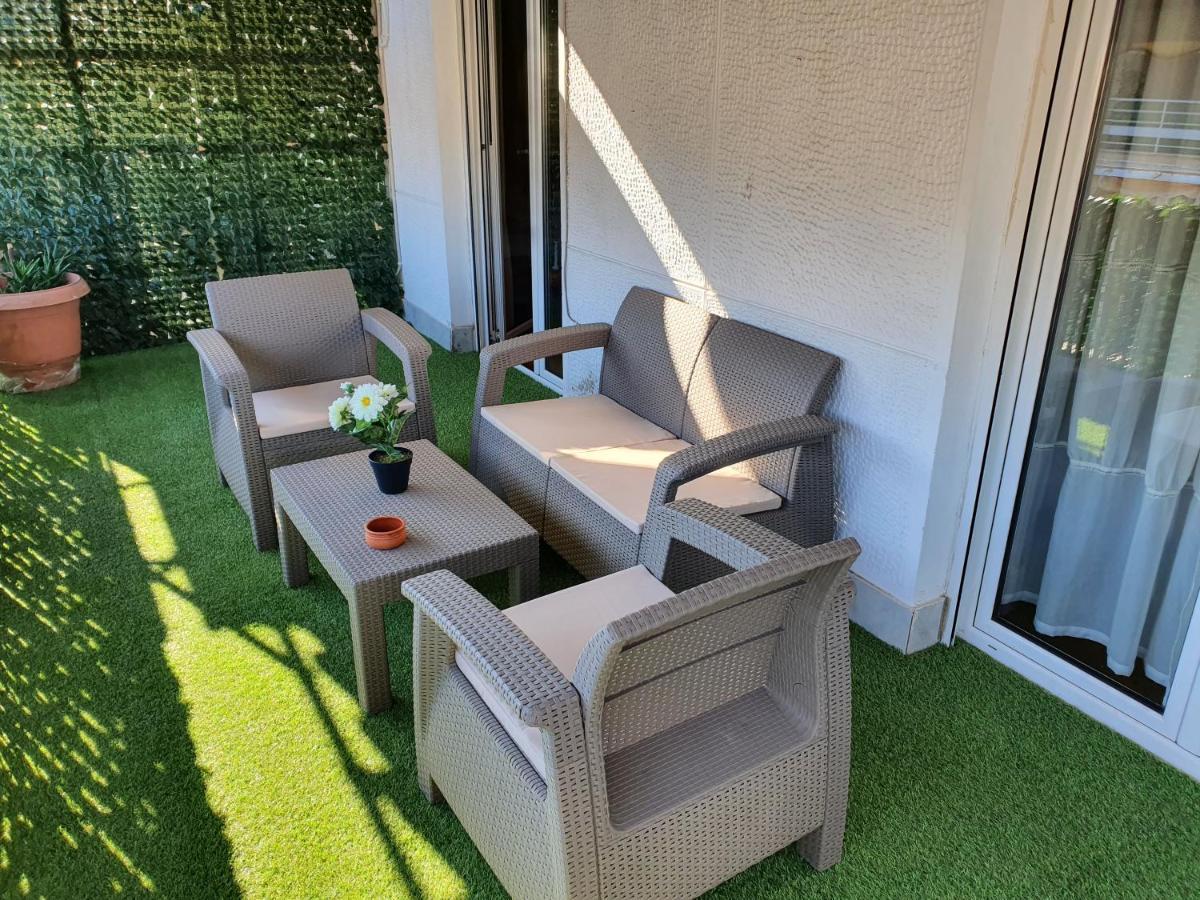 Апартаменты Pedion Areos Park 4 Center 4 Афины Экстерьер фото