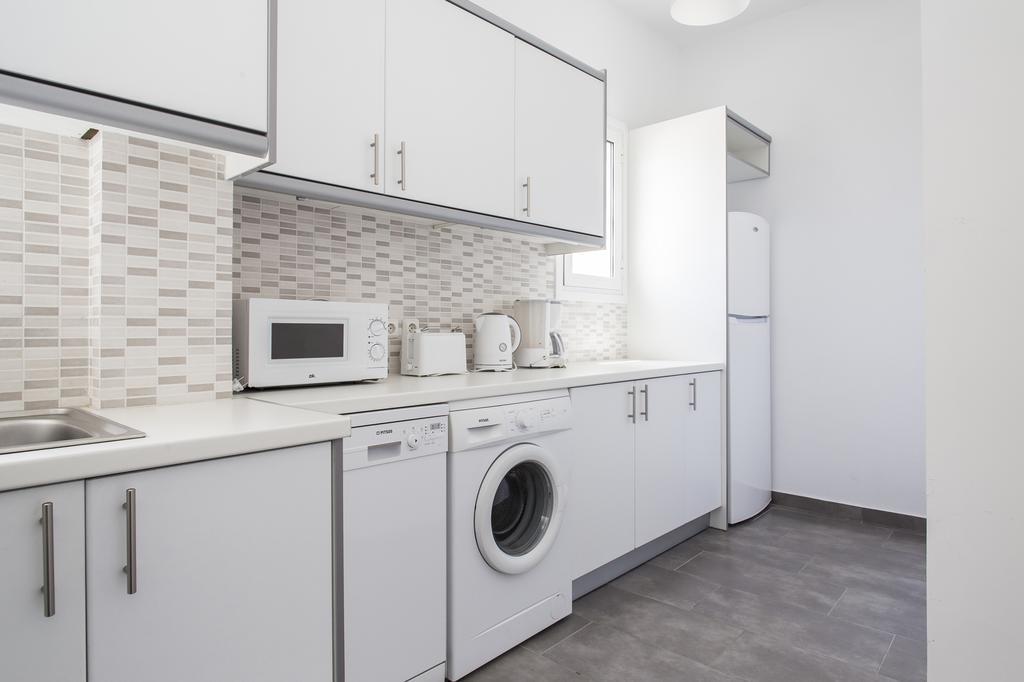 Апартаменты Pedion Areos Park 4 Center 4 Афины Экстерьер фото